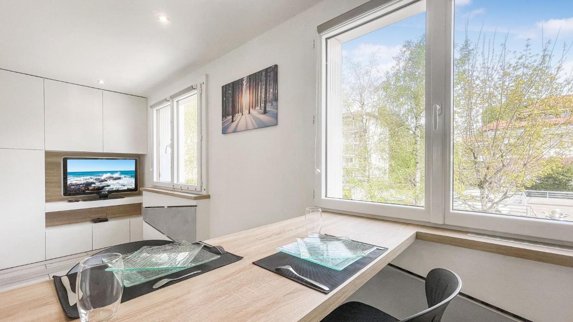 Homey Tidy - New / Proche Centre Annecy / Parking Gratuit / Logement Entierement Equipe Екстер'єр фото